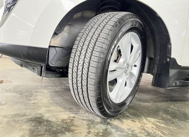 影音尊貴型 原鈑件認證車 配備雙氣囊/恆溫/循跡/定速/方控/電動座椅/安卓機/倒車影像  第10張相片