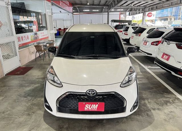 豪華影音版 原鈑件認證車 配備i-key/摸門/8氣囊/恆溫/循跡/AEB/車道偏移 售後2年5萬公里保固  第2張相片