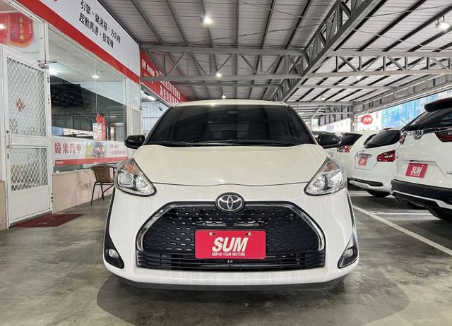 豪華影音版 原鈑件認證車 配備i-key/摸門/8氣囊/恆溫/循跡/AEB/車道偏移 售後2年5萬公里保固  第3張相片