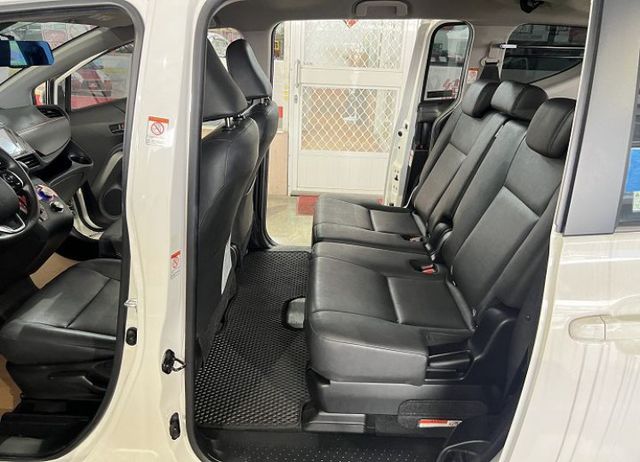 豪華影音版 原鈑件認證車 配備i-key/摸門/8氣囊/恆溫/循跡/AEB/車道偏移 售後2年5萬公里保固  第14張相片