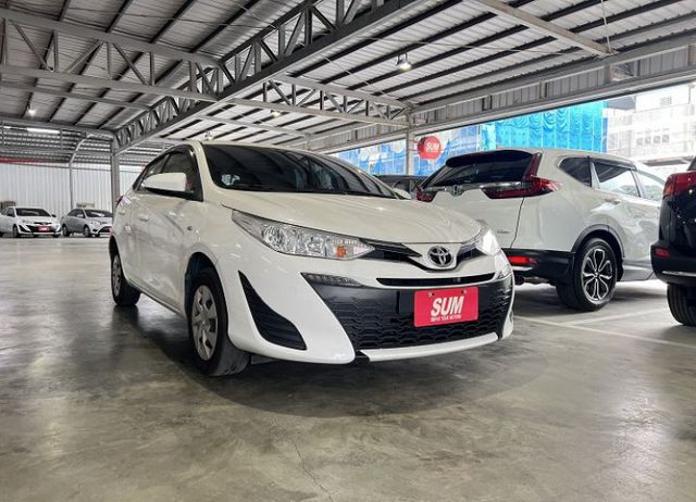 雅緻影音版 原廠保養 配備雙氣囊/循跡/原廠影音 售後2年5萬公里保固  第4張相片