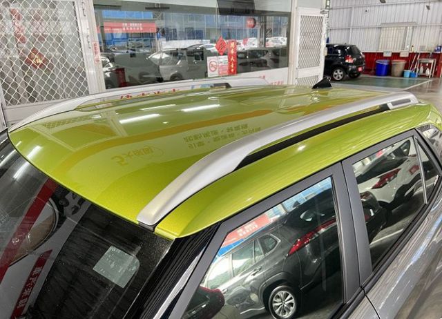 頂規雙色 一手車 原廠保養 僅跑4萬2 配備i-key/6氣囊/循跡/定速/盲點/環景/導航/CarPlay  第9張相片