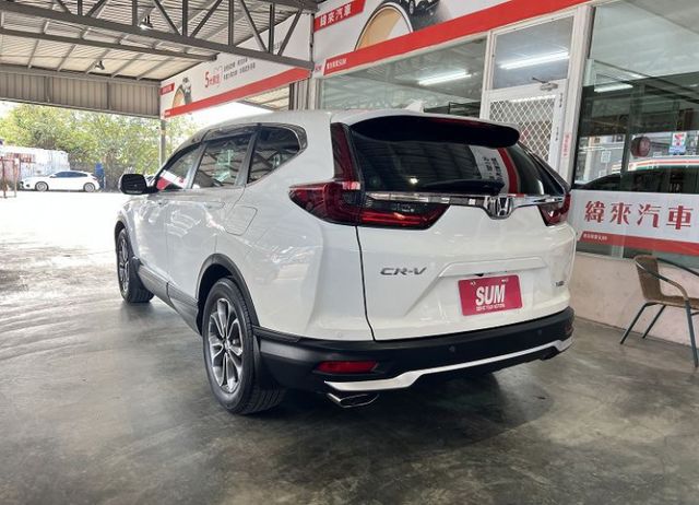 VTI-S 一手車 僅跑6萬 全程原廠保養 8安/摸門/ACC/盲點/循跡/Apple CarPlay/電動尾門  第4張相片