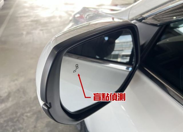 VTI-S 一手車 僅跑6萬 全程原廠保養 8安/摸門/ACC/盲點/循跡/Apple CarPlay/電動尾門  第7張相片