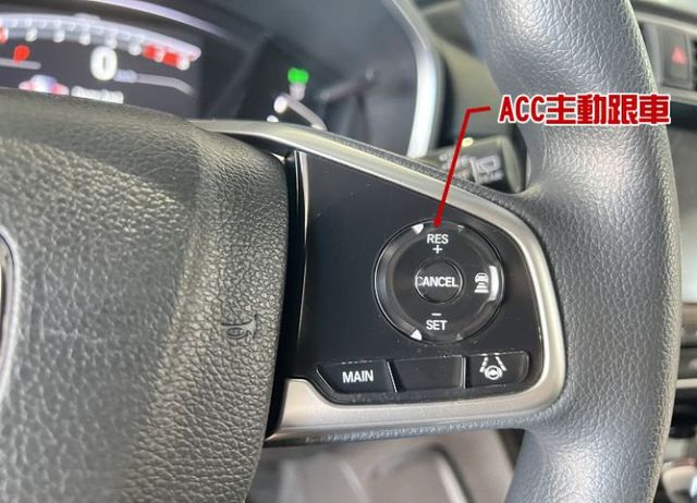 VTI-S 一手車 僅跑6萬 全程原廠保養 8安/摸門/ACC/盲點/循跡/Apple CarPlay/電動尾門  第11張相片