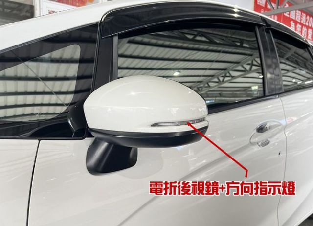 頂規S版 一手車 原廠保養 配備4氣囊/恆溫/定速/循跡/導航 售後1年2萬公里保固  第9張相片
