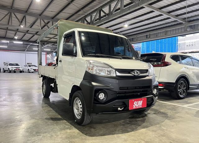 【自排】 一手車 僅跑3萬 原廠保養 定速/循跡/行車紀錄+倒車輔助影像  第3張相片