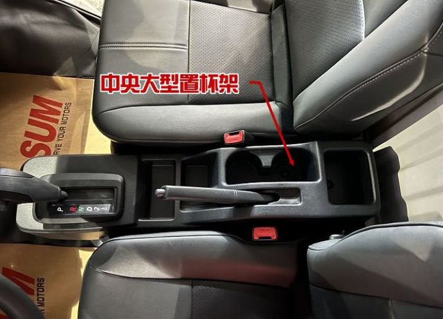 【自排】 一手車 僅跑3萬 原廠保養 定速/循跡/行車紀錄+倒車輔助影像  第13張相片