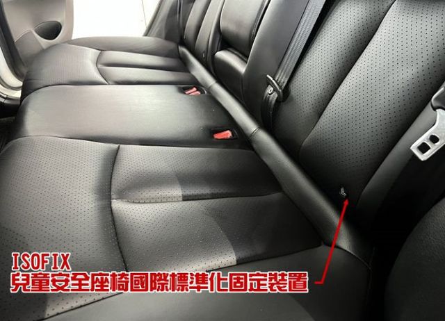 豪華影音版 原鈑件認證車 僅跑5萬7 售後2年5萬公里保固 配備6氣囊/循跡/原廠影音/倒車影像  第17張相片