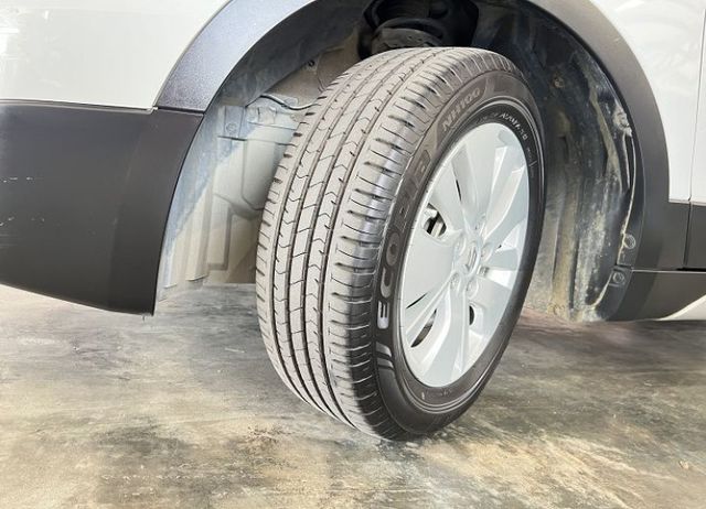 影音版 一手車 僅跑9萬4 原廠保養 配備i-key/7氣囊/定速/循跡/導航/倒車影像  第10張相片