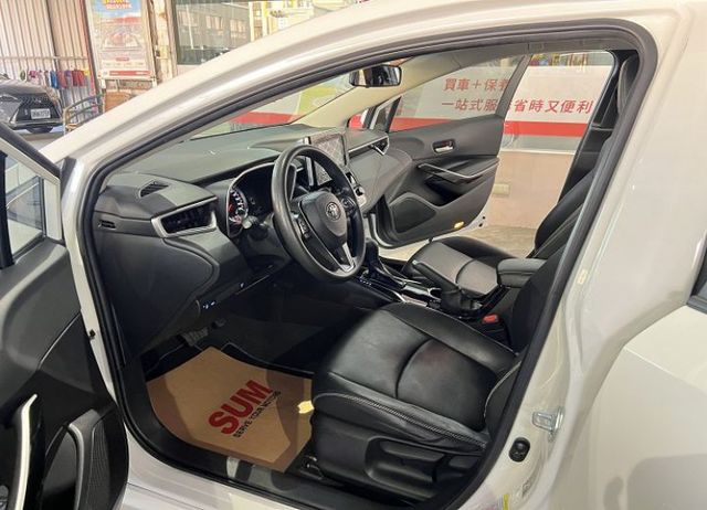 豪華影音版 原廠保養 原鈑件認證車 9氣囊/恆溫/循跡/ACC/AEB 售後2年5萬公里保固  第18張相片