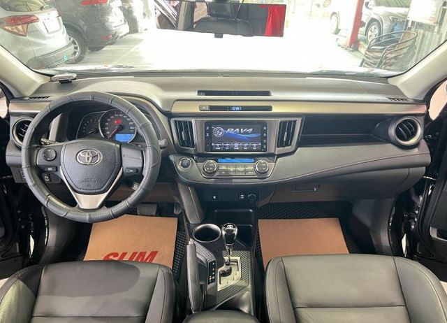 頂規影音版 一手車 原鈑件認證 雙氣囊/恆溫/定速/電動椅/導航/行車紀錄/倒車影像/數位電視  第12張相片