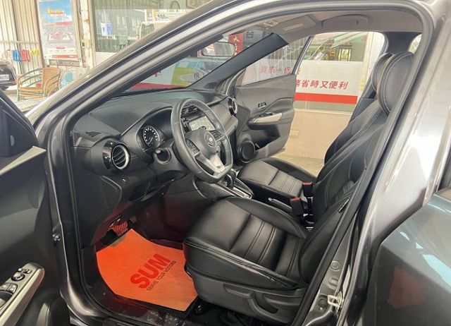智行旗艦版 一手車 僅跑8萬8 原廠保養 6氣囊/i-key/循跡/定速/盲點/環景/CarPlay售後2年5萬公里保固  第13張相片