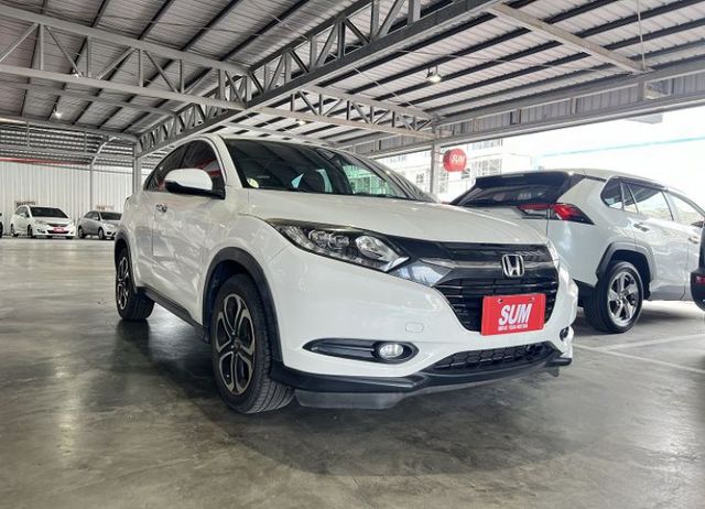 頂規S版 僅跑8萬2 原鈑件認證車 8氣囊/i-key/摸門/定速/循跡/影音 售後1年2萬公里保固  第3張相片
