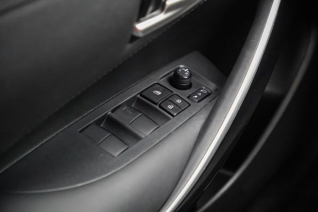 油電尊爵版｜大電池8年16萬保固｜低里程保證｜全車原鈑件｜自動跟車｜車道偏移｜LED尾燈｜  第15張相片