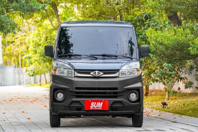 自排5人座｜內裝漂亮｜前後行車紀錄器｜抬頭顯示器｜鋁圈｜可全貸｜一手用車  第2張相片