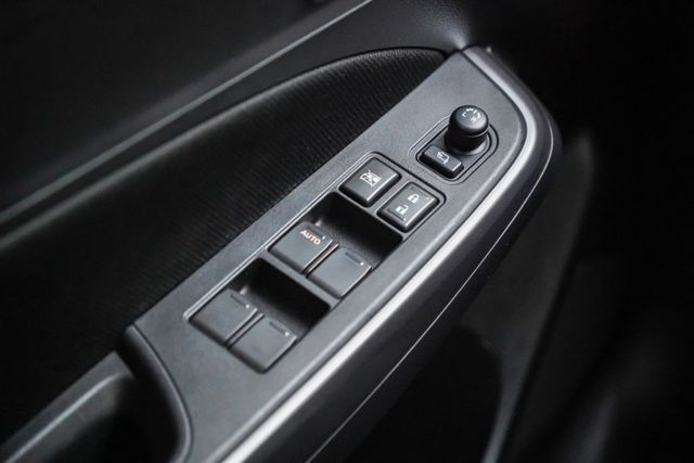 輕油電｜超低里程僅跑1萬KM｜48V電池原廠保固5年｜ACC｜換檔撥片｜全車原鈑件｜猶如新車｜四條馬牌輪胎｜卡固腳踏墊  第14張相片