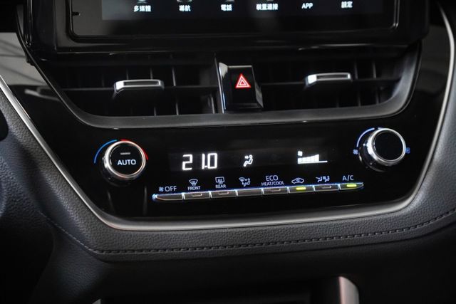 GR運動版｜環景攝影｜CARPLAY｜全車原鈑件｜LV2自動跟車｜車道維持｜運動化底盤  第11張相片