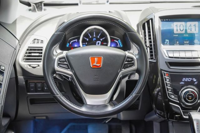 車便宜好入手｜超低里程保證｜全車原鈑件｜環景攝影｜電動尾門｜菱格紋皮椅｜車況優質｜  第7張相片