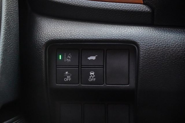 S頂級版本｜僅跑6萬KM｜全景天窗｜電動尾門｜電動座椅｜CARPLAY｜可全貸｜  第19張相片