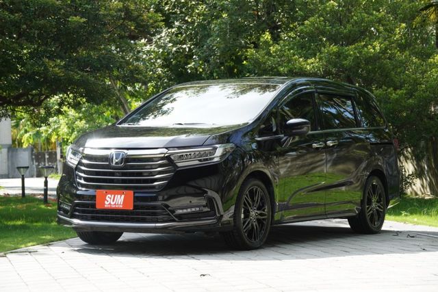 頂級登峰版|全車原鈑件|電動尾門|雙電滑門|ACC|車道偏移|360度環景|電動座椅|電動天窗  第1張相片