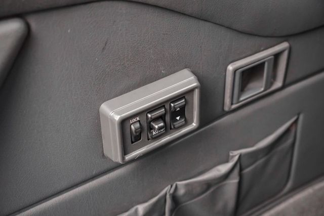 無重大事故無泡水｜稀有白鐵車斗免再花錢加裝｜工具箱｜加裝胎壓偵測器｜車況良好｜可全額分期｜一手車  第9張相片