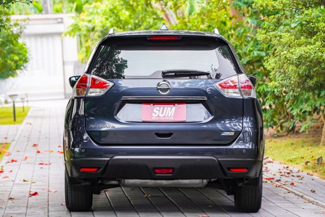 2.0最頂級版本｜環景影像｜iKEY免鑰匙｜車頂行李架｜公務員一手車｜全車原鈑件｜可全貸｜藍芽｜里程保證  第4張相片