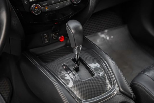 2.0最頂級版本｜環景影像｜iKEY免鑰匙｜車頂行李架｜公務員一手車｜全車原鈑件｜可全貸｜藍芽｜里程保證  第13張相片