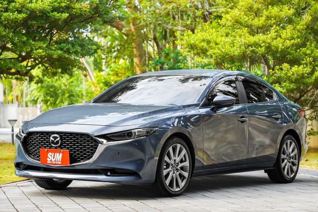 9.9成新｜超低里程6千公里｜全車原鈑件｜360度環景｜CARPLAY｜全速域跟車｜車道維持｜超美極境灰  第1張相片