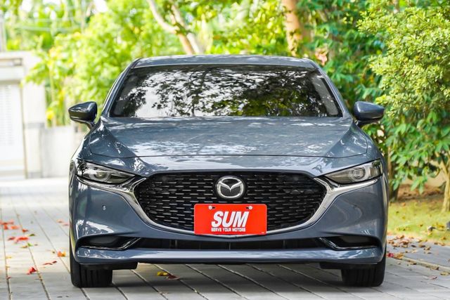 9.9成新｜超低里程6千公里｜全車原鈑件｜360度環景｜CARPLAY｜全速域跟車｜車道維持｜超美極境灰  第2張相片