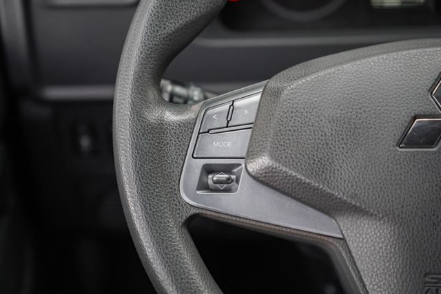 超低里程僅跑5萬KM｜自排廂型車｜8人座3排座椅｜盲點偵測｜全車原鈑件｜載人載貨一台搞定｜  第8張相片