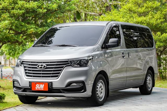 便宜大碗好入手｜8人座三排座椅｜後廂超大空間｜商用、家用皆可｜可全額分期｜定速巡航｜電折後視鏡｜全車整備完成  第1張相片