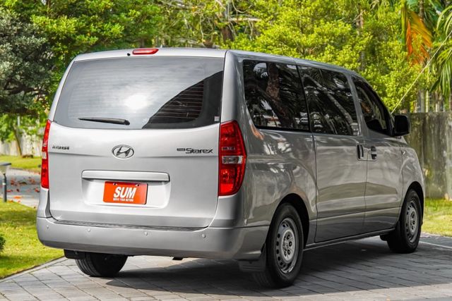 便宜大碗好入手｜8人座三排座椅｜後廂超大空間｜商用、家用皆可｜可全額分期｜定速巡航｜電折後視鏡｜全車整備完成  第3張相片