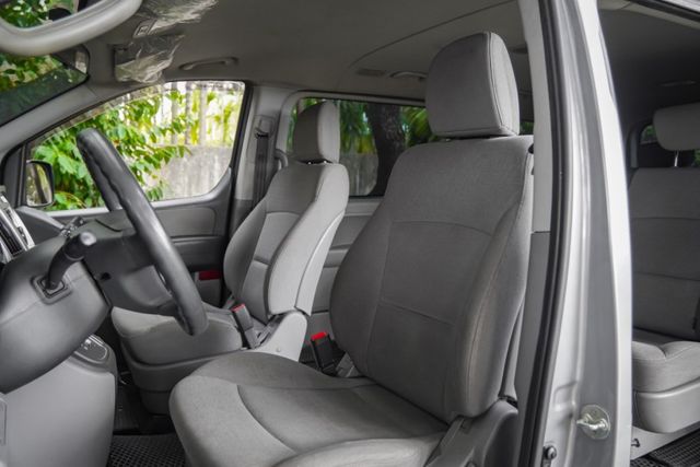 便宜大碗好入手｜8人座三排座椅｜後廂超大空間｜商用、家用皆可｜可全額分期｜定速巡航｜電折後視鏡｜全車整備完成  第10張相片