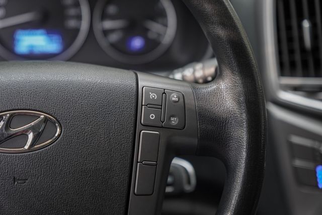 便宜大碗好入手｜8人座三排座椅｜後廂超大空間｜商用、家用皆可｜可全額分期｜定速巡航｜電折後視鏡｜全車整備完成  第19張相片