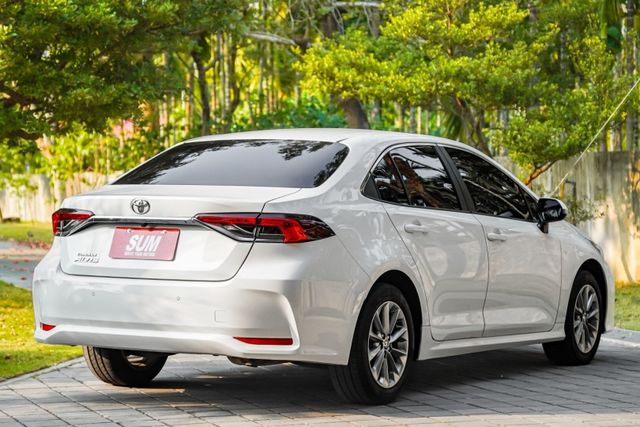 尊絕版｜全車原鈑件｜IKEY免鑰匙｜盲點偵測｜CARPLAY｜倒車顯影｜ACC跟車｜車道維持｜可全貸免費2年5萬公里保固  第4張相片