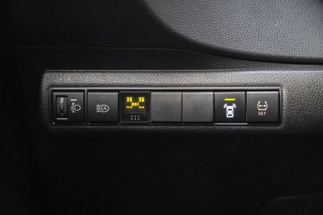 尊絕版｜全車原鈑件｜IKEY免鑰匙｜盲點偵測｜CARPLAY｜倒車顯影｜ACC跟車｜車道維持｜可全貸免費2年5萬公里保固  第15張相片