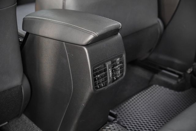 尊絕版｜全車原鈑件｜IKEY免鑰匙｜盲點偵測｜CARPLAY｜倒車顯影｜ACC跟車｜車道維持｜可全貸免費2年5萬公里保固  第18張相片