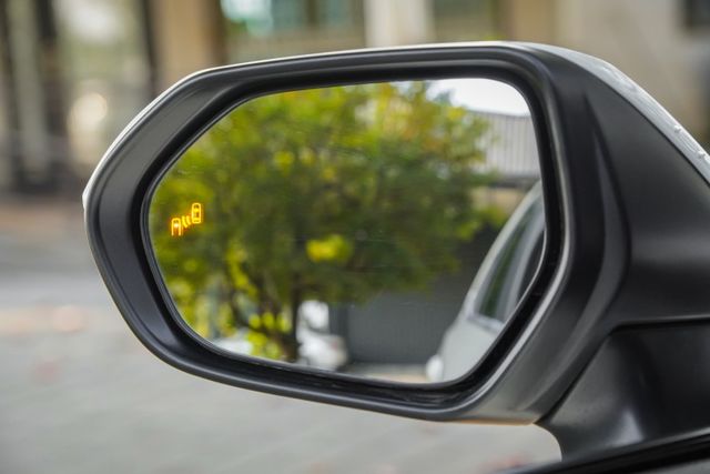 尊絕版｜全車原鈑件｜IKEY免鑰匙｜盲點偵測｜CARPLAY｜倒車顯影｜ACC跟車｜車道維持｜可全貸免費2年5萬公里保固  第20張相片