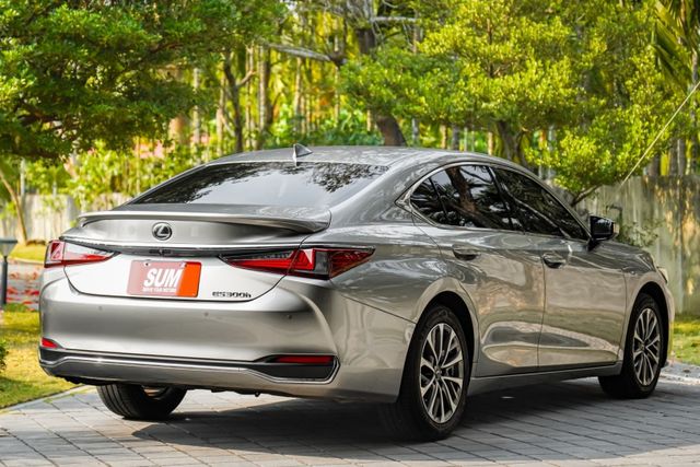 低里程保證僅跑3萬KM｜全車原鈑件｜全速域ACC｜車道維持輔助｜電動座椅｜無線CARPLAY｜電熱座椅｜盲點｜原廠保固中  第4張相片