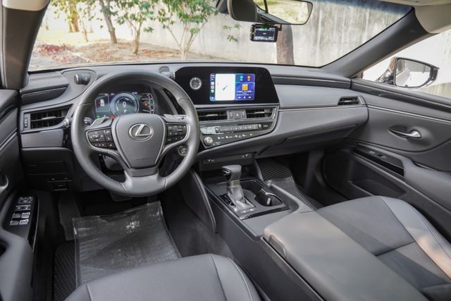 低里程保證僅跑3萬KM｜全車原鈑件｜全速域ACC｜車道維持輔助｜電動座椅｜無線CARPLAY｜電熱座椅｜盲點｜原廠保固中  第7張相片