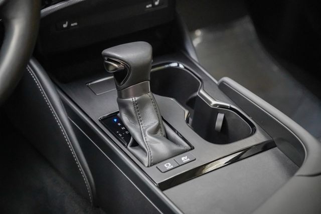 低里程保證僅跑3萬KM｜全車原鈑件｜全速域ACC｜車道維持輔助｜電動座椅｜無線CARPLAY｜電熱座椅｜盲點｜原廠保固中  第13張相片