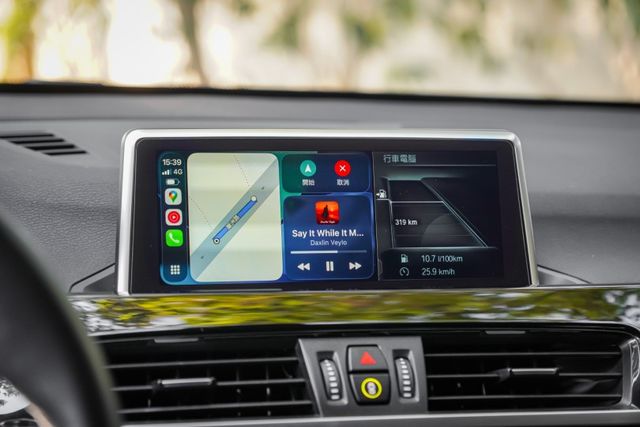 小改款領航版｜抬頭顯示器｜原廠大螢幕導航｜腳踢感應尾門｜僅跑8萬KM｜無線CARPLAY｜四條馬牌輪胎9成新｜車道偏移  第8張相片