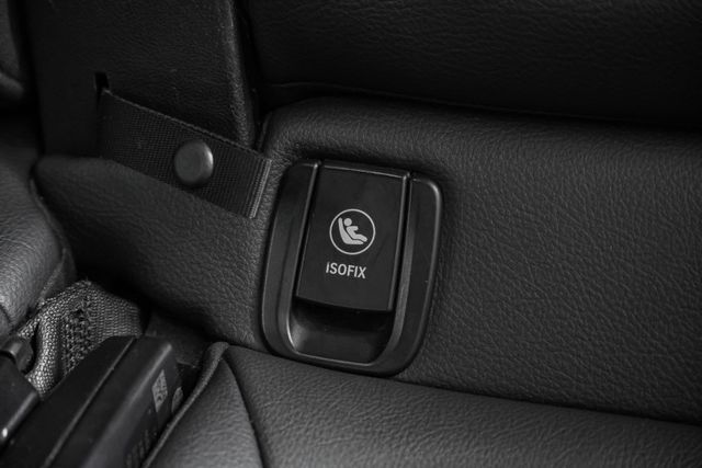 小改款領航版｜抬頭顯示器｜原廠大螢幕導航｜腳踢感應尾門｜僅跑8萬KM｜無線CARPLAY｜四條馬牌輪胎9成新｜車道偏移  第17張相片