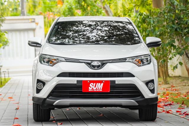 全車原鈑件｜低里程僅跑8萬KM｜頂規尊爵版｜ACC自動跟車｜車道維持｜電動座椅｜原廠GARMIN導航｜抬頭顯示器｜可全貸  第2張相片