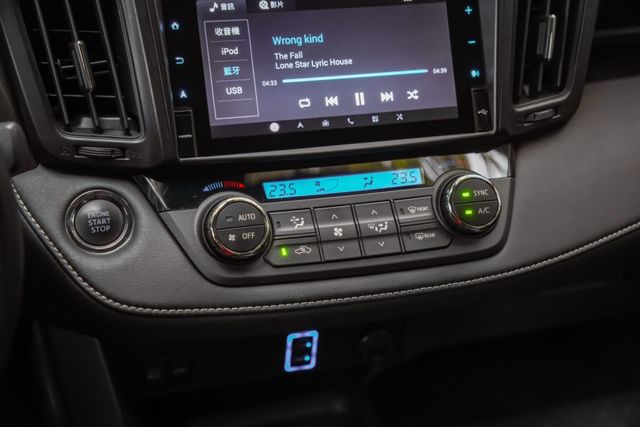 全車原鈑件｜低里程僅跑8萬KM｜頂規尊爵版｜ACC自動跟車｜車道維持｜電動座椅｜原廠GARMIN導航｜抬頭顯示器｜可全貸  第15張相片