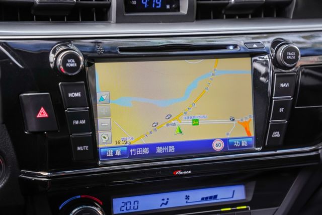 稀有正Z版｜一手用車｜全車原廠空力套件｜原廠LED魚眼頭燈｜換檔撥片｜全車原鈑件｜MID彩色儀表｜倒車顯影｜導航｜可全貸  第14張相片