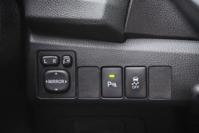 稀有正Z版｜一手用車｜全車原廠空力套件｜原廠LED魚眼頭燈｜換檔撥片｜全車原鈑件｜MID彩色儀表｜倒車顯影｜導航｜可全貸  第17張相片