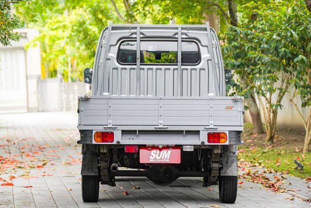 低里程僅跑3萬KM｜一手車｜全車原鈑件｜自排超方便｜行車紀錄器｜倒車顯影｜胎壓偵測｜可全額分期  第3張相片