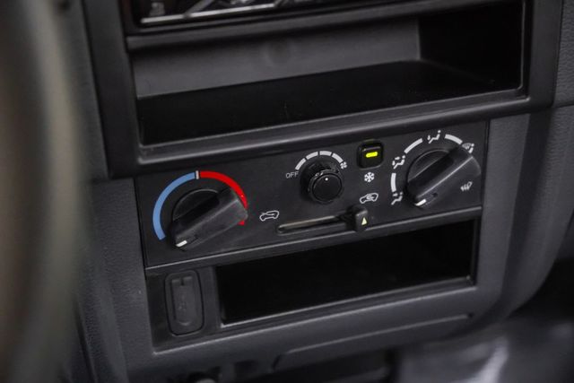 低里程僅跑3萬KM｜一手車｜全車原鈑件｜自排超方便｜行車紀錄器｜倒車顯影｜胎壓偵測｜可全額分期  第9張相片